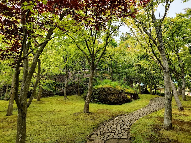 Hakone Museum of Art
