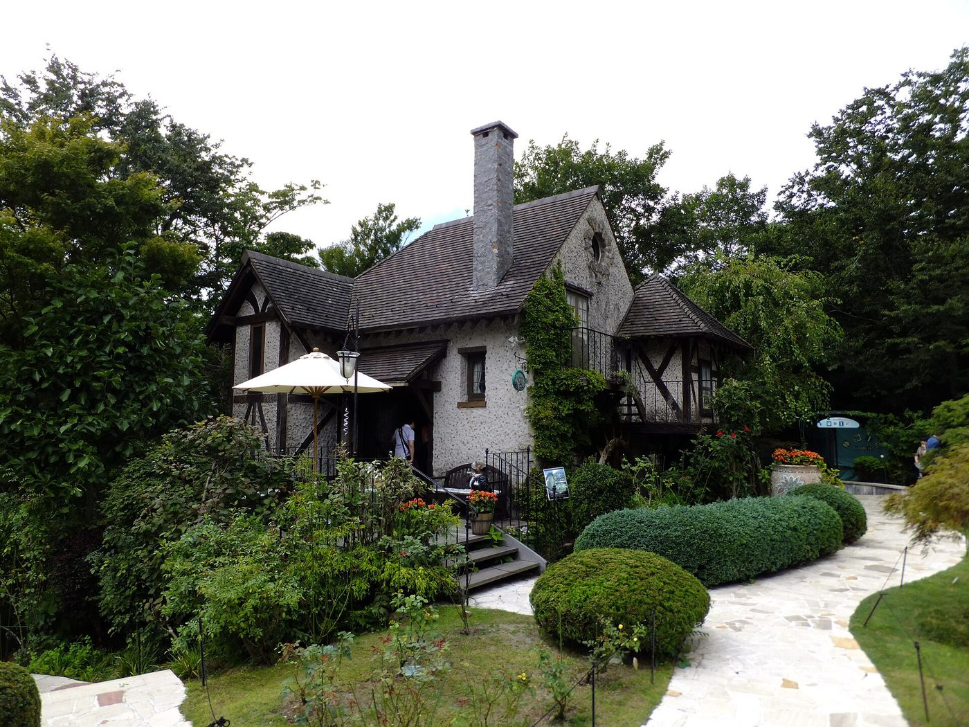 Hakone Venetian Glass Museum