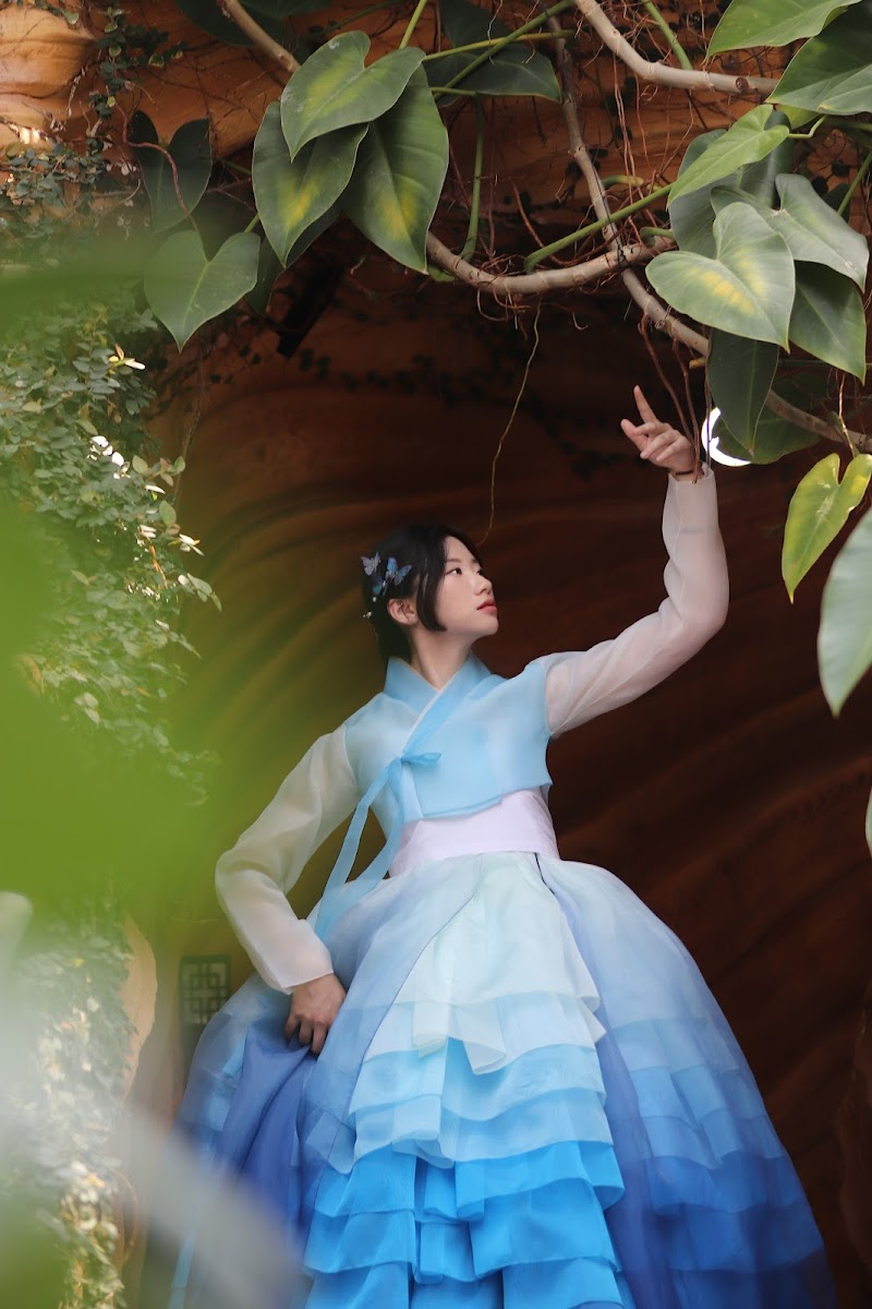 Hanbok Rental & Photo Tour