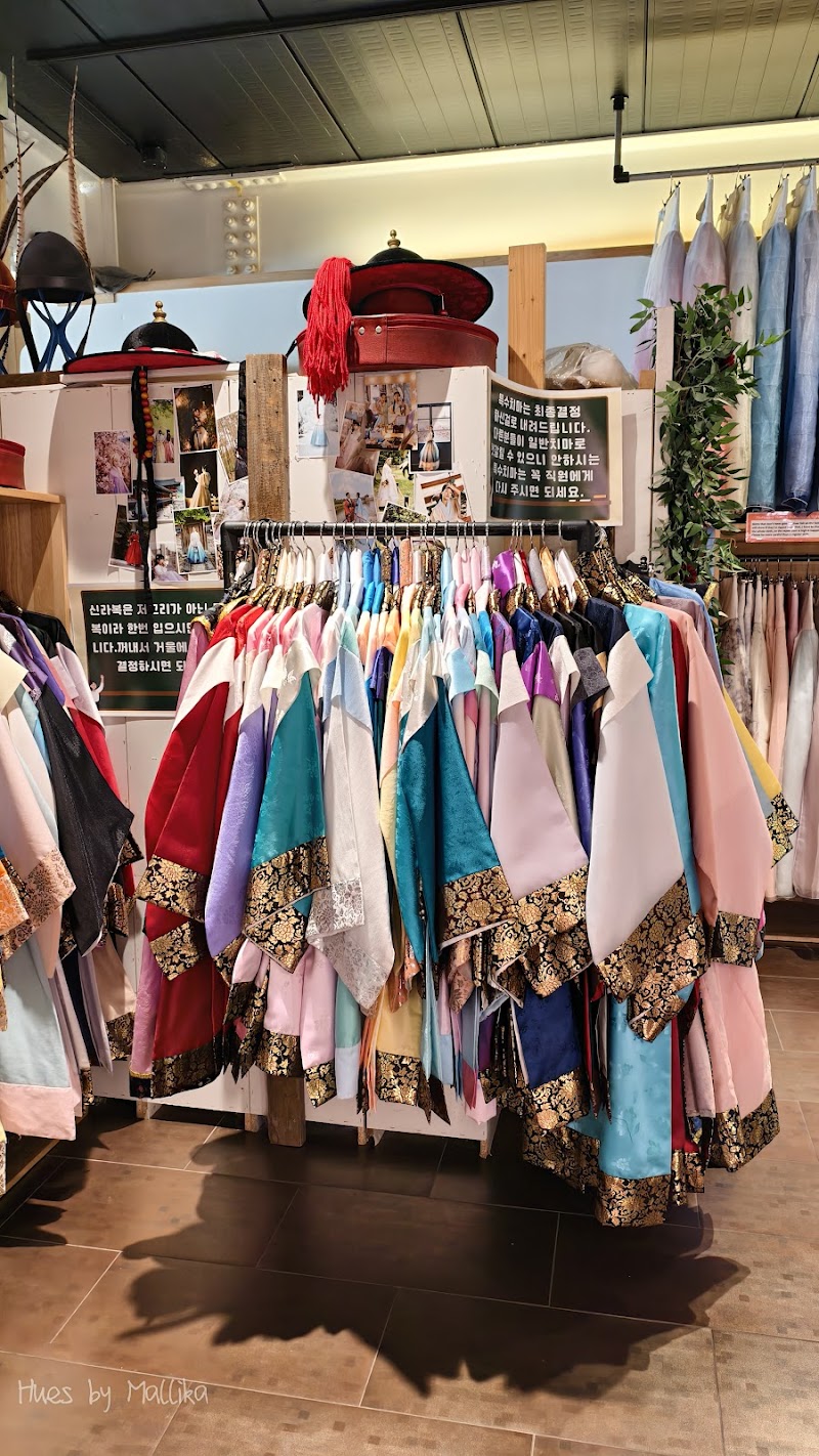 Hanbok Rental & Photo Tour