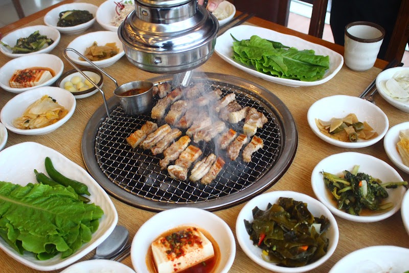 Heuk Dwaeji (Black Pork)