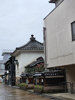 Higashi Chaya District