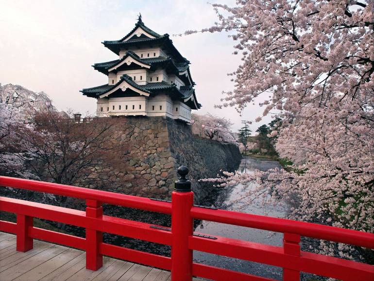 Hirosaki Walking Tour