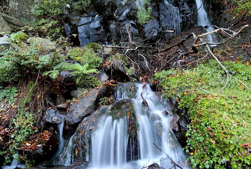 Hiryu Falls Trail