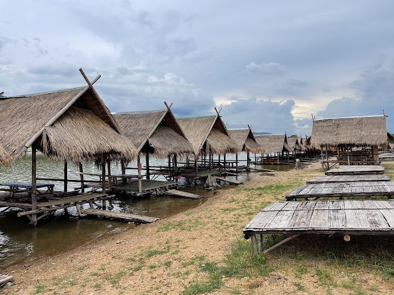 Huay Tung Tao Lake