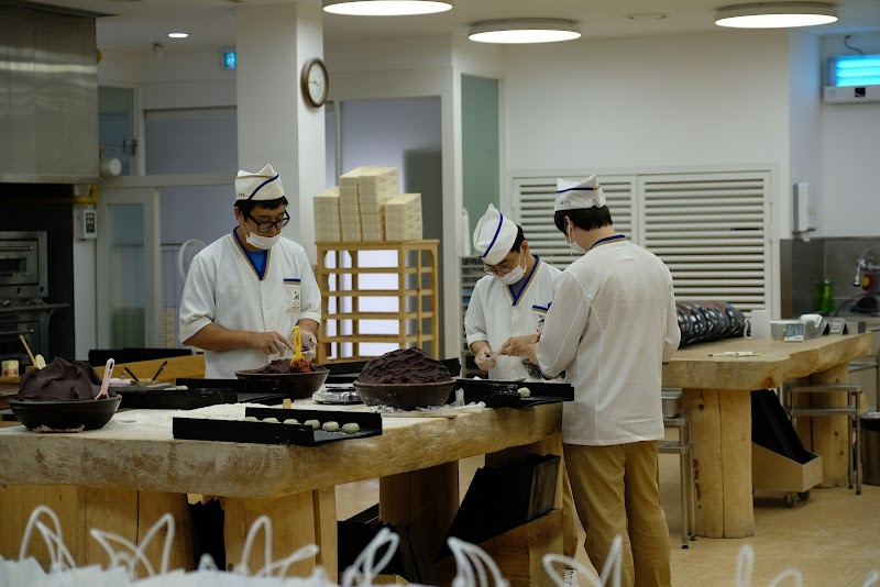 Hwangnam-ppang (Gyeongju Bread)