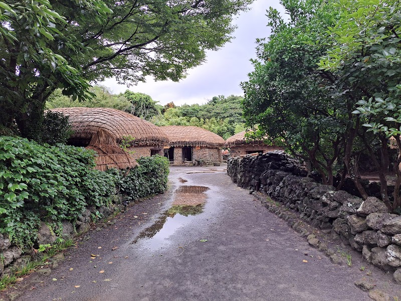 Jeju Folk Village Museum