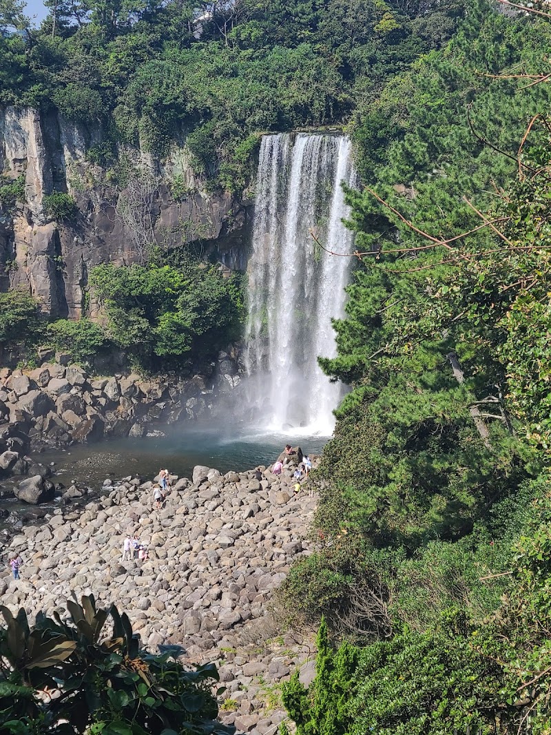 Jeongbang Waterfall