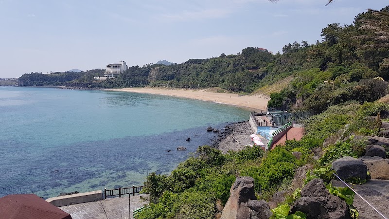Jungmun Saekdal Beach