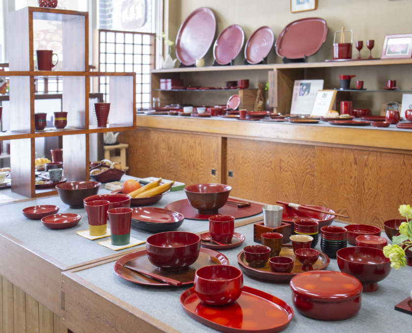 Kagawa Lacquerware (Sanuki-nuri)