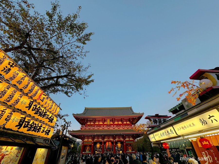 Kaminarimon at Night