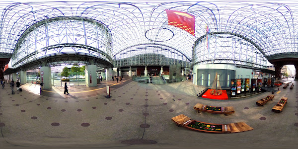 Kanazawa Station Tsuzumi Gate