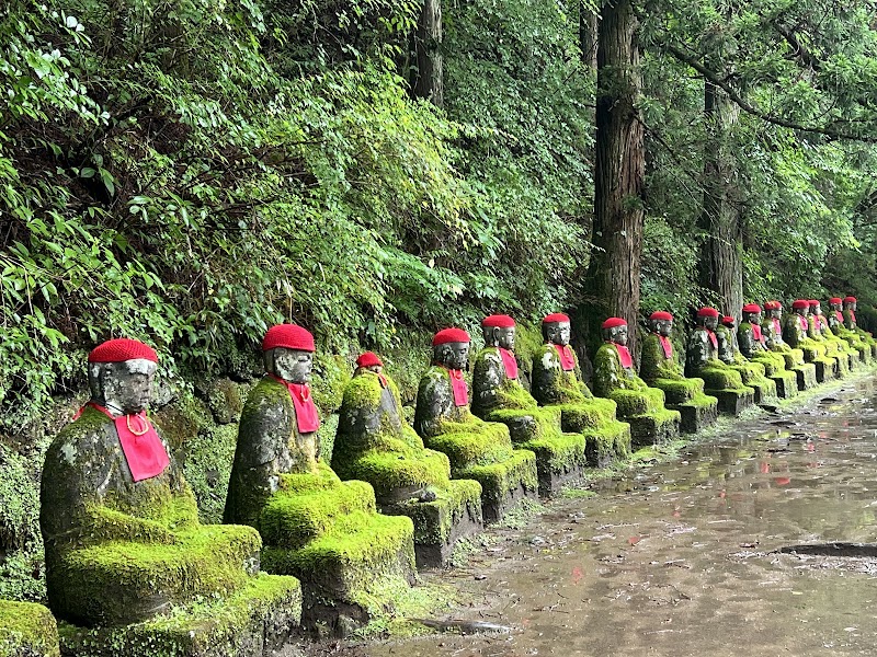 Kanmangafuchi Abyss