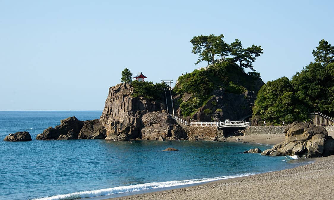 Katsuragahama Beach