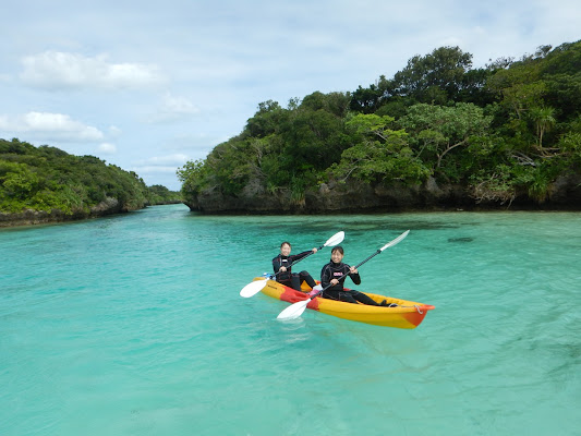 Kayak and SUP at Kabira Bay