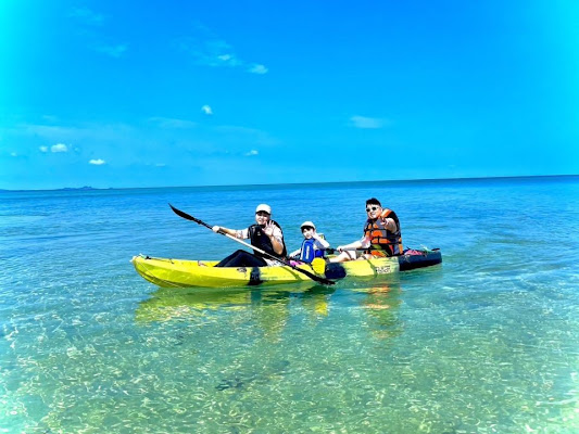 Kayak and SUP at Kabira Bay