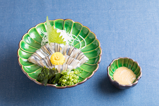 Kibinago Sashimi