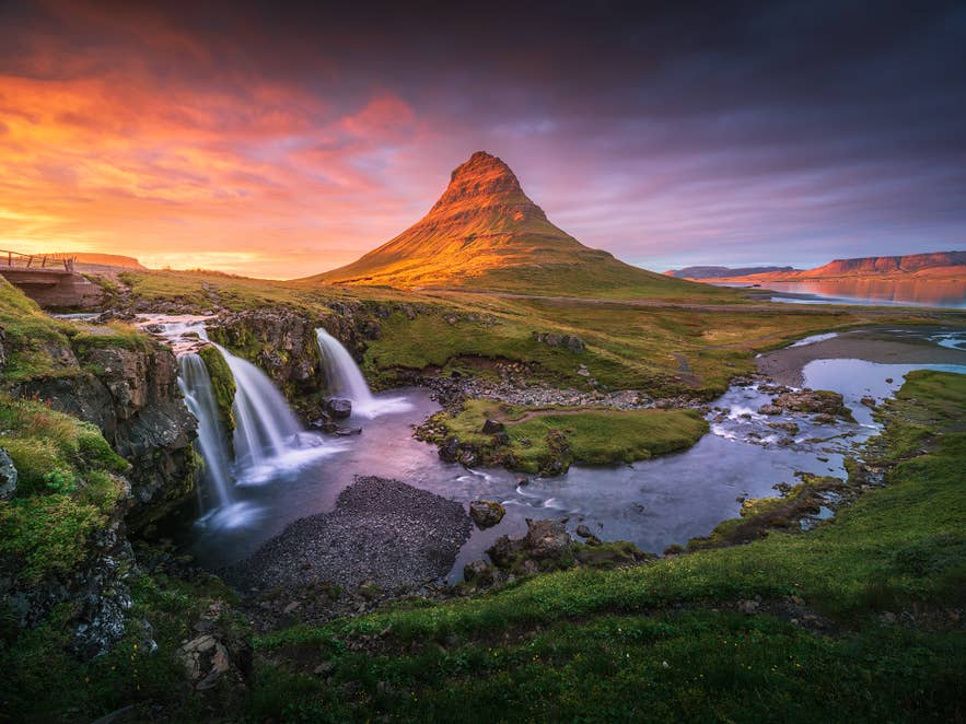 Kirkjufell Mountain