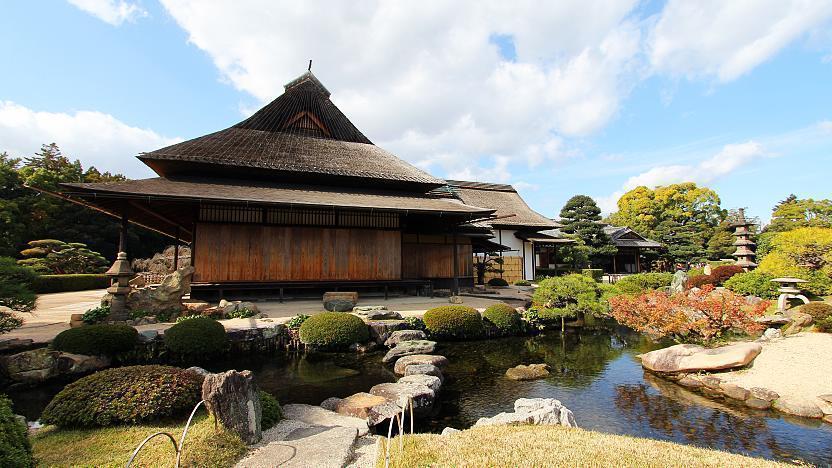 Korakuen Crane Aviary