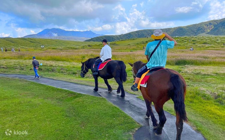 Kusasenri Horse Riding