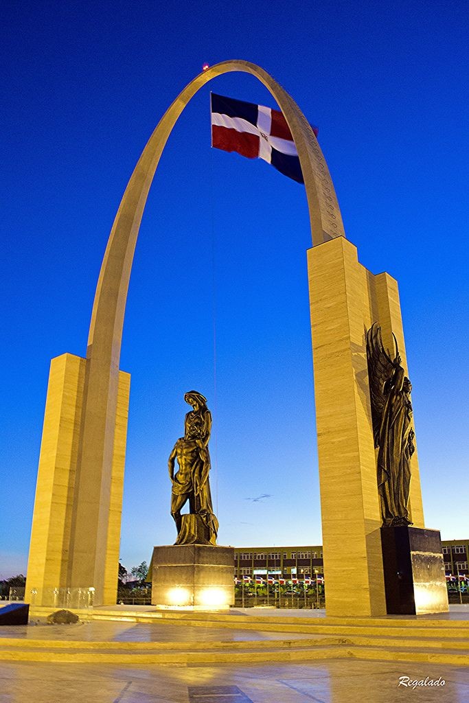 La Bandera Dominicana