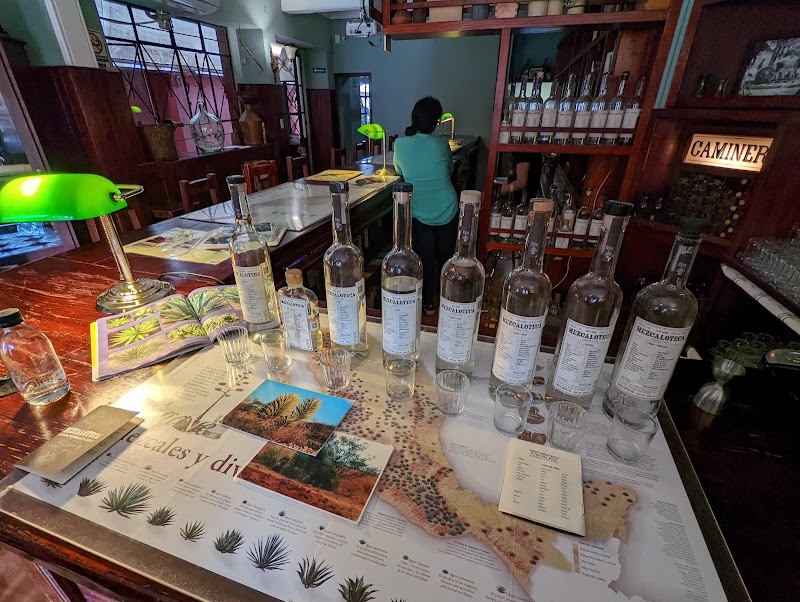 La Mezcaloteca