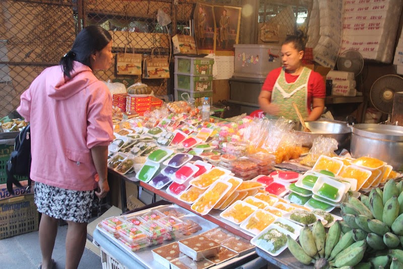Laem Din Night Market