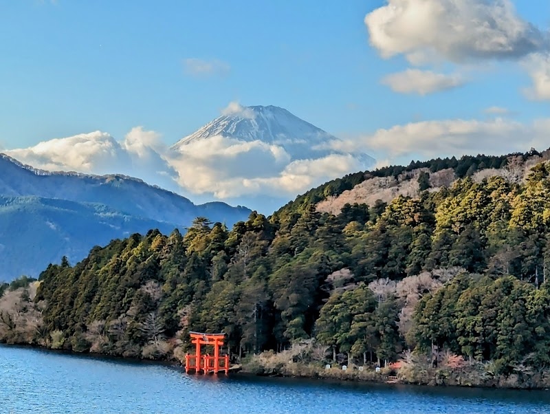 Lake Ashi Sunset Viewpoint