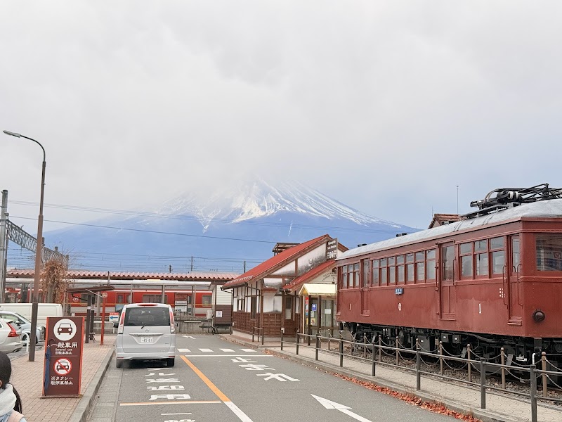 Lake Kawaguchiko Retro Bus