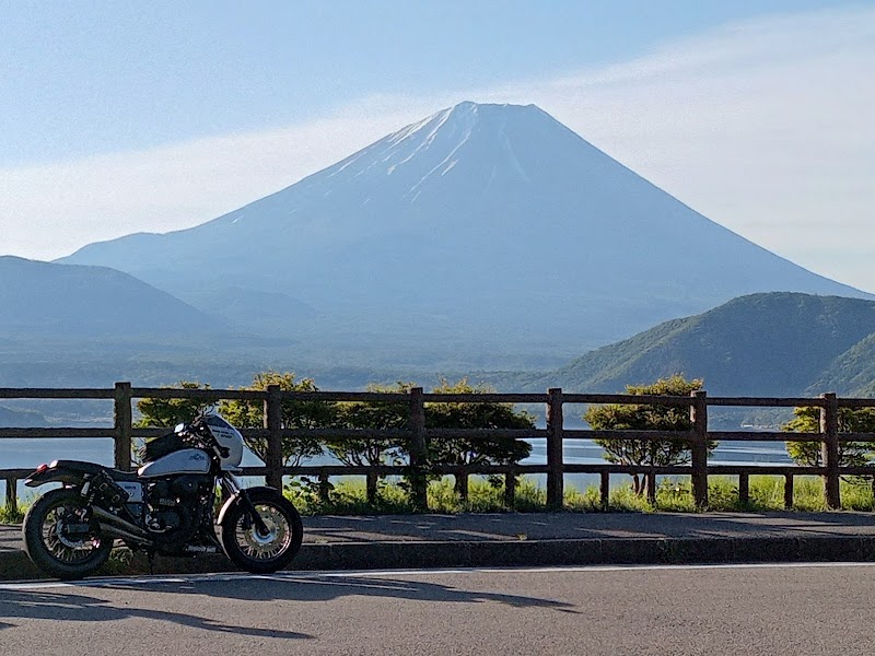 Lake Motosu Viewpoint