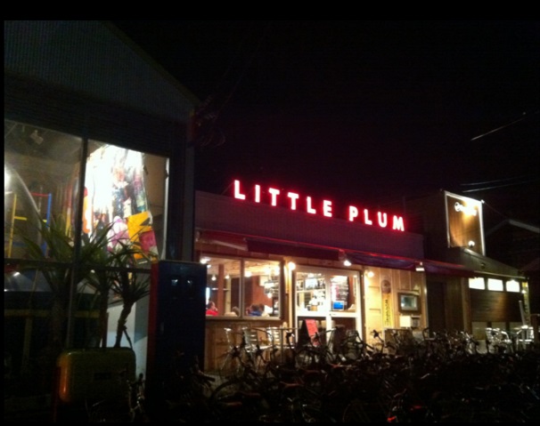 Little Plum Cafe