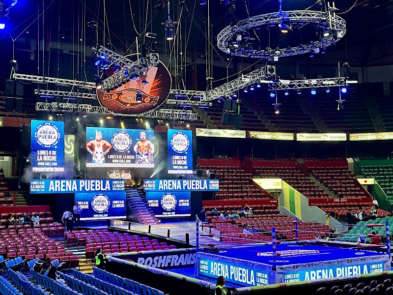 Lucha Libre at Arena México