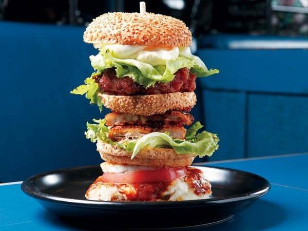 Lucky Pierrot (Hakodate Burger)