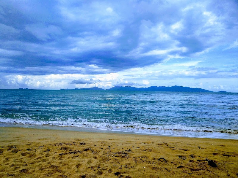 Maenam Beach