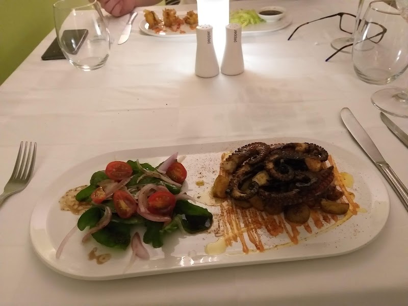 Mares Restaurant