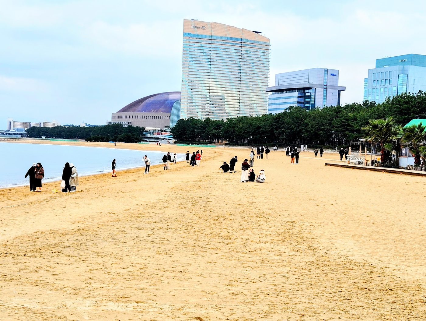 Momochi Beach