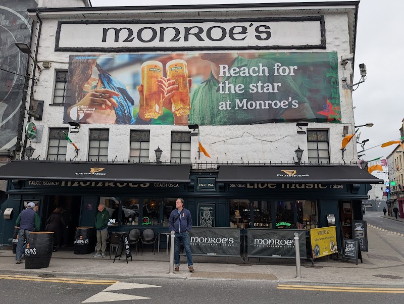 Monroe's Tavern