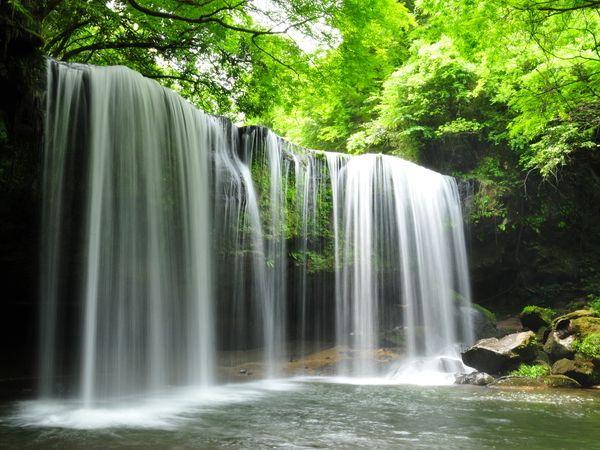 Nabegataki Falls