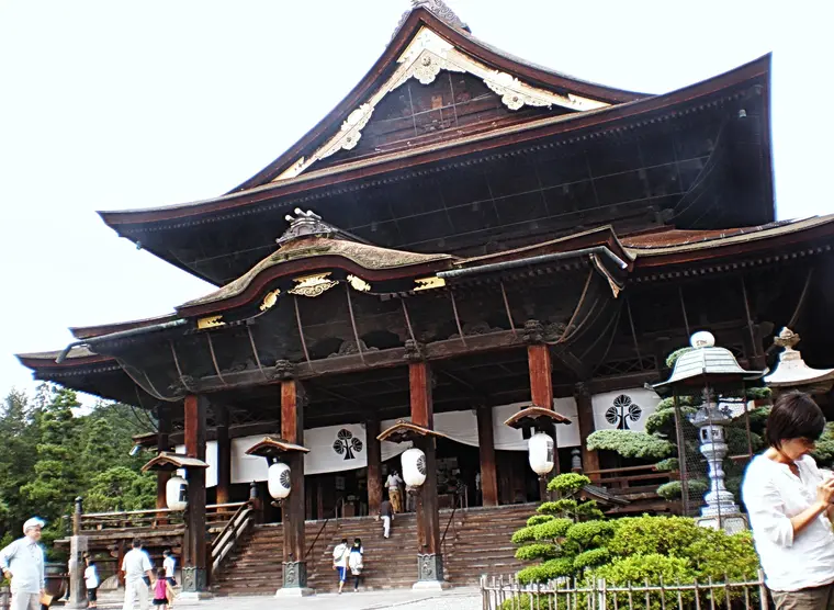 Nagano Zenkoji Gokaicho