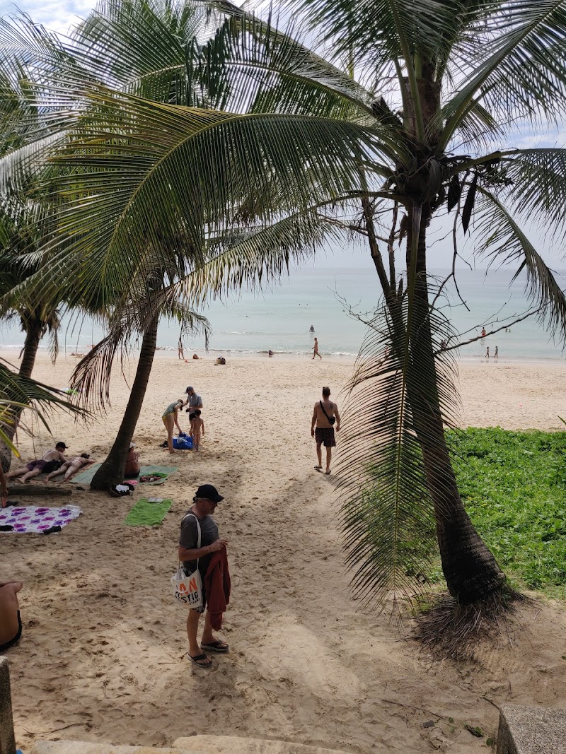 Nai Harn Beach