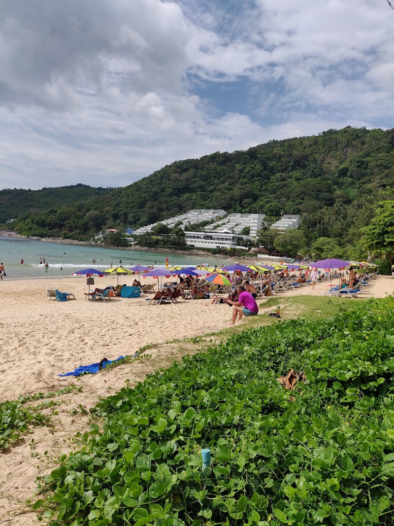 Nai Harn Beach