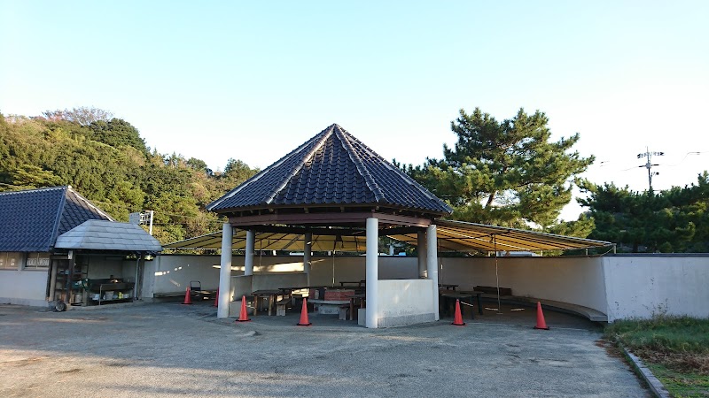 Naoshima Tsutsuji-so Guest House