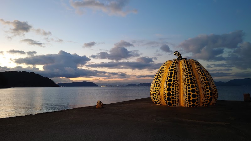 Naoshima Tsutsuji-so Guest House