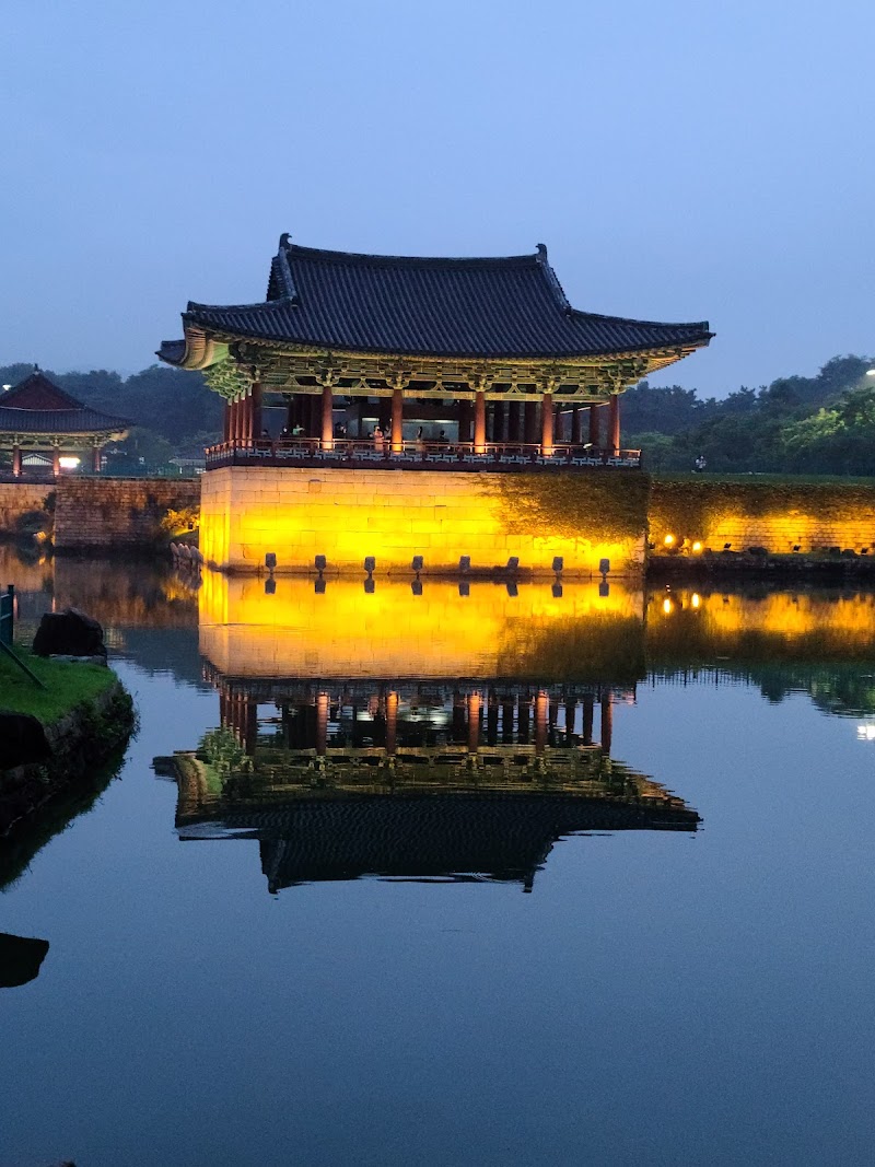 Night Tour of Donggung