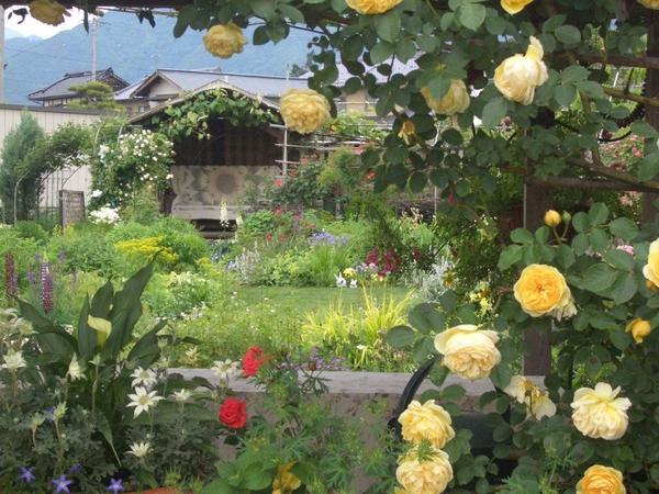 Obuse Open Garden Walk