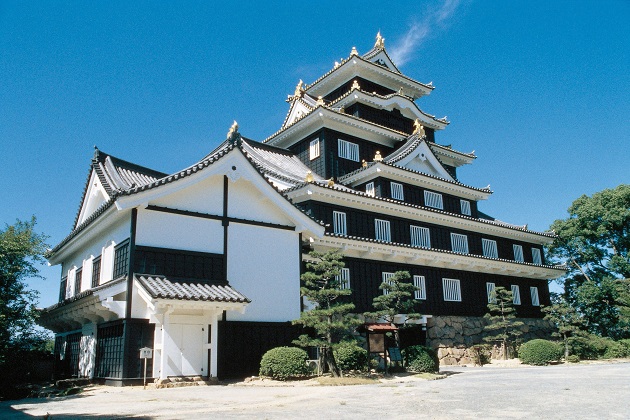 Okayama Castle (Crow Castle)