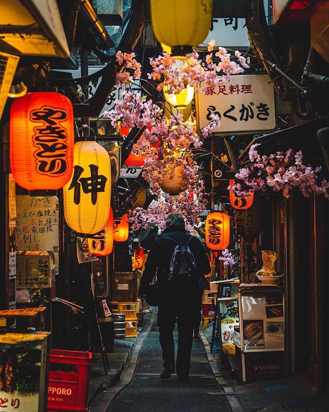 Omoide Yokocho Aburiya