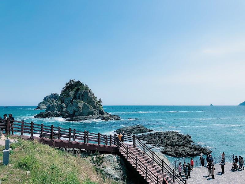 Oryukdo Skywalk
