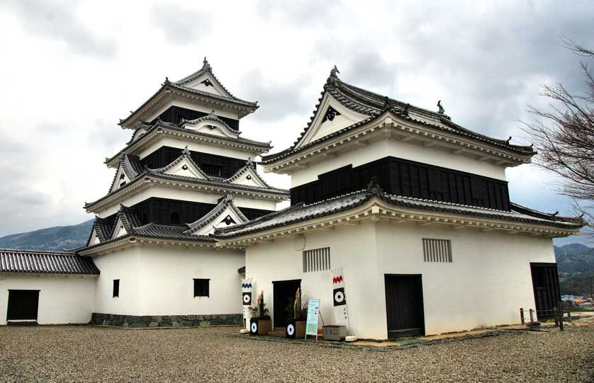 Ozu Castle Town