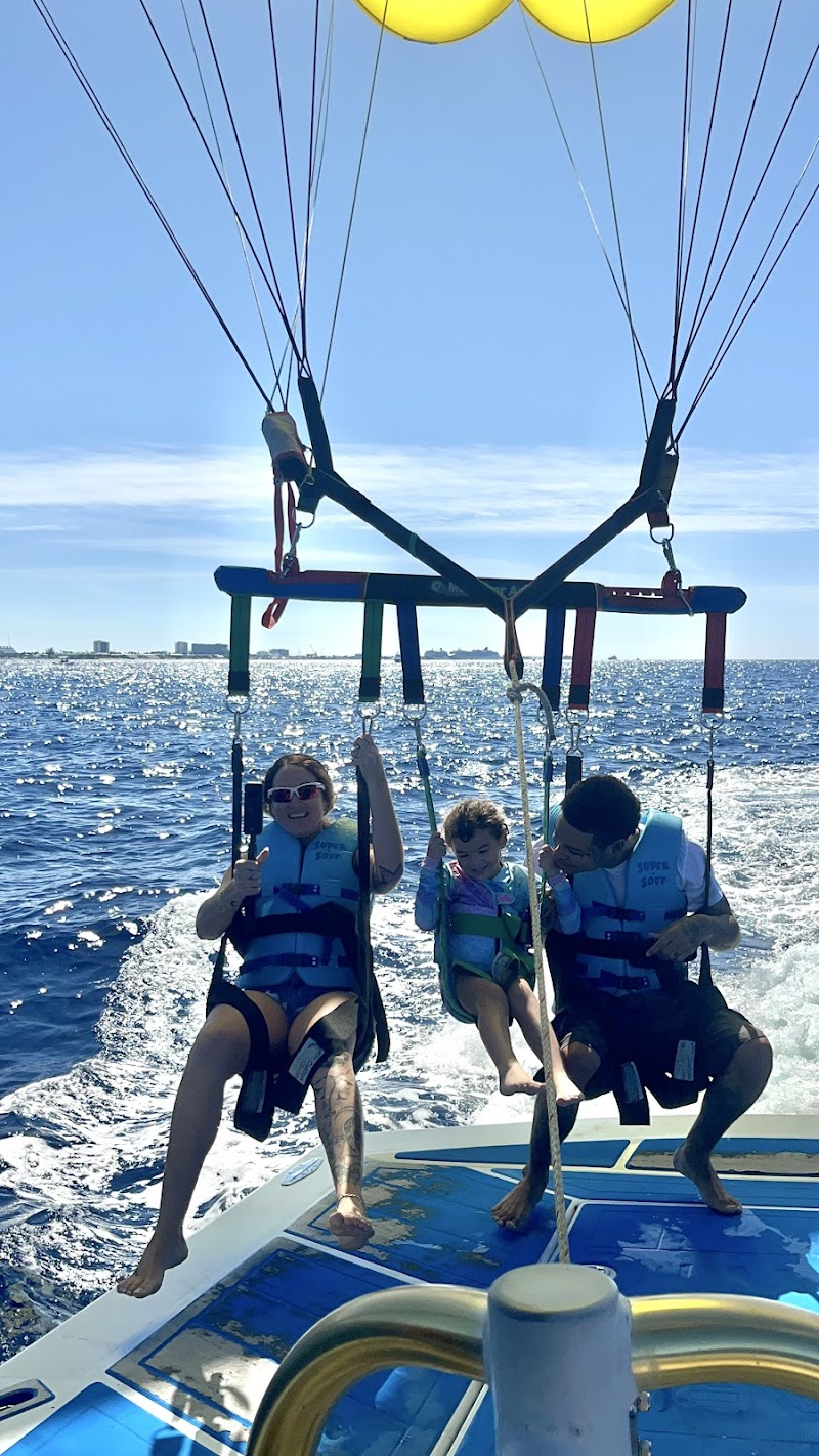 Parasailing Grand Cayman